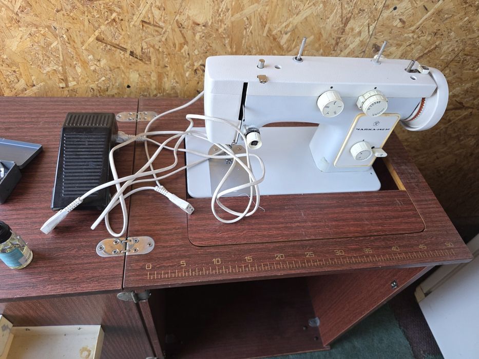 Швейная машинка чайка