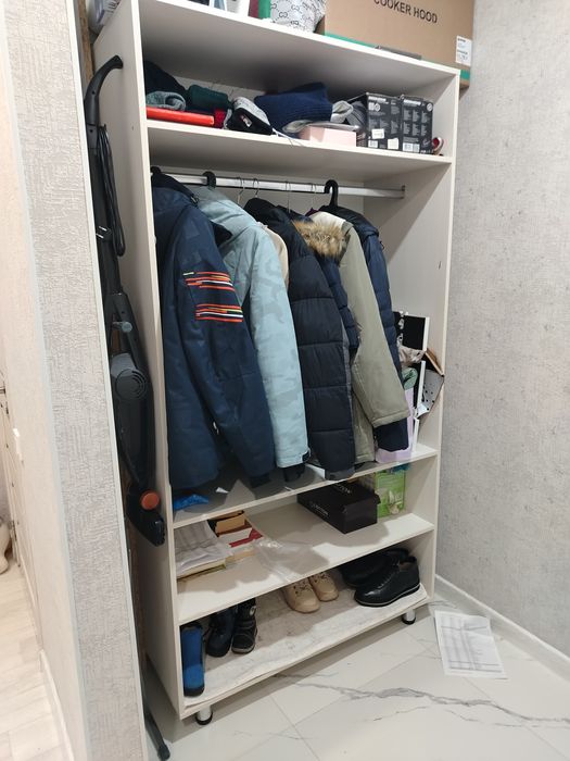 Продам шкаф для одежды