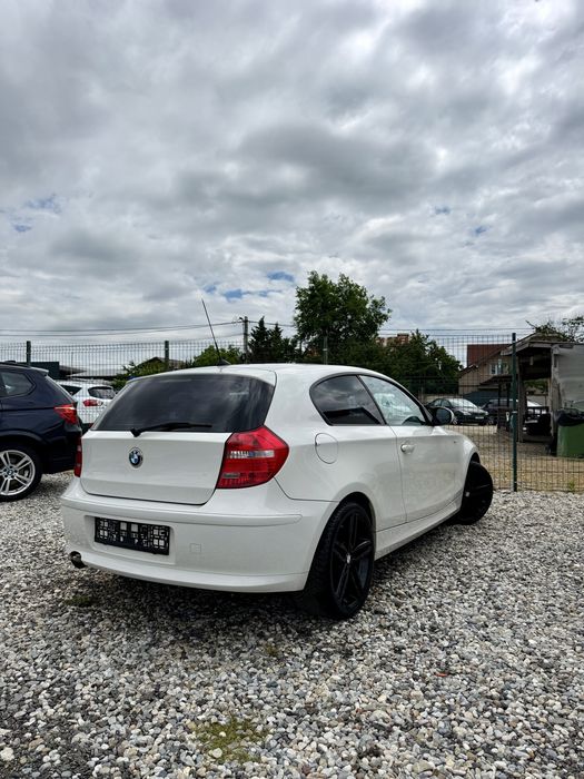 BMW 1 Series 2010 — imagine 3