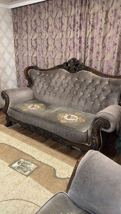 Продам диван и два кресла