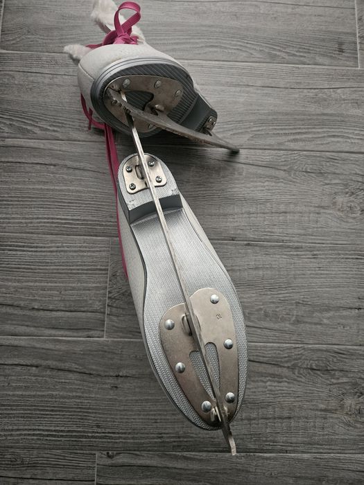 Patine imblanite Oxelo, mar 39, ca noi!