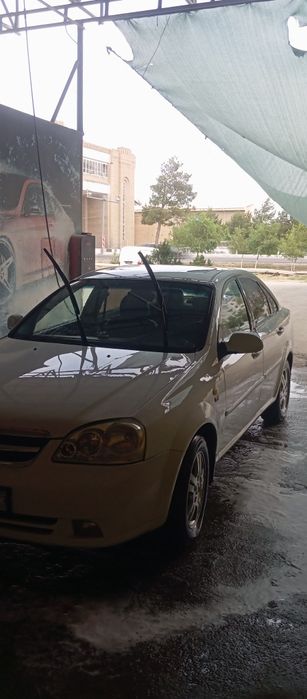 Lasetti 1.8 aftomat shevralet