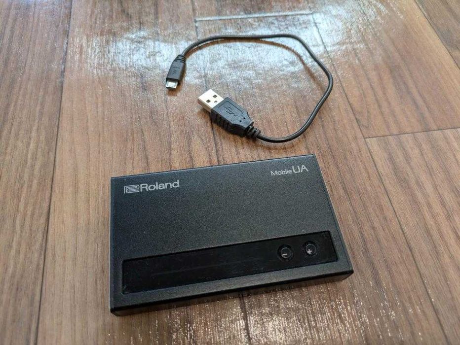 USB аудио интерфейс  Roland Mobile UA / UA-M10