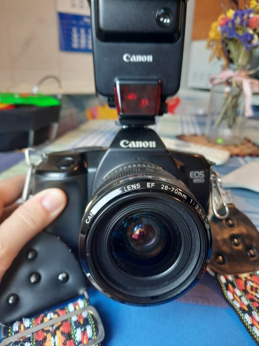 Aparat foto Canon Eos 850