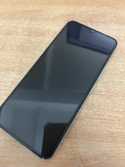 Продам смартфон VIVO Y03