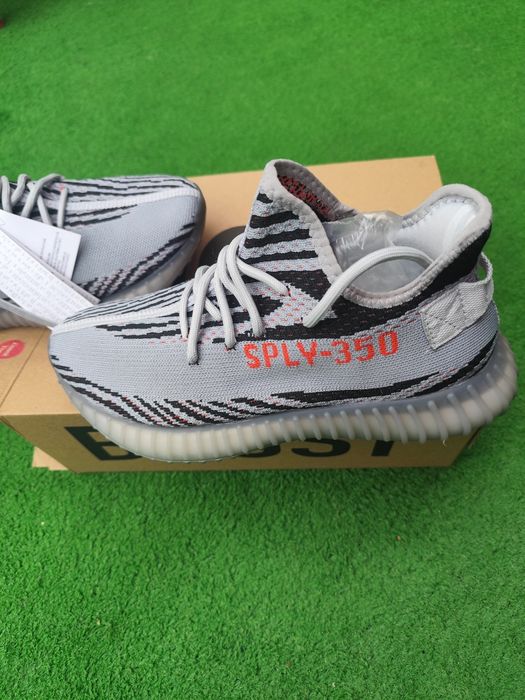 Adidași yeezy Nr 43