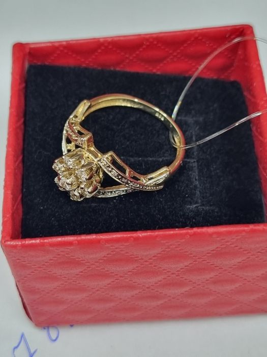 Продам кольцо золото