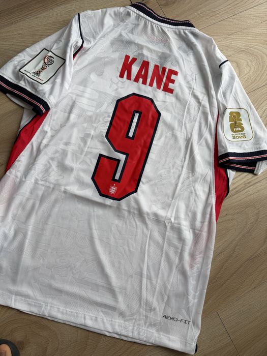 Tricou de fotbal Nike al nationalei angliei England cu Harry Kane 9 marime M nou cu eticheta world cup 2026