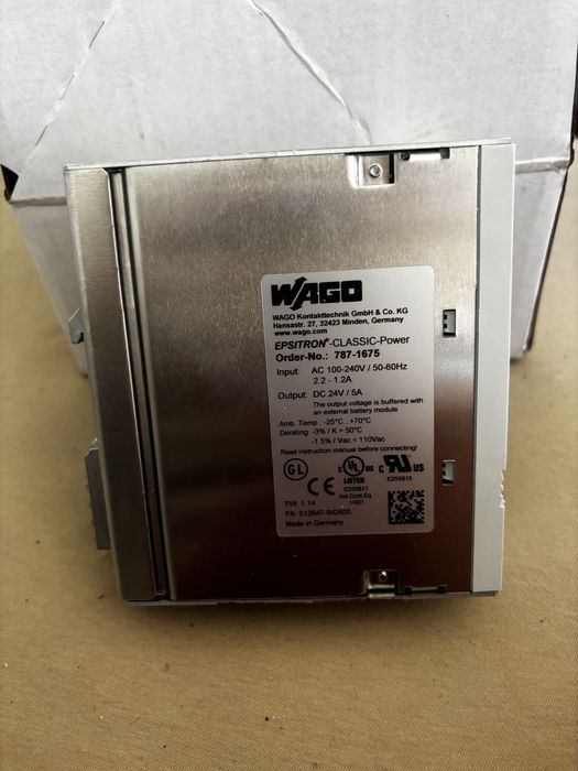 Sursă de alimentare în comutaţie cu încărcător integrat şi controler