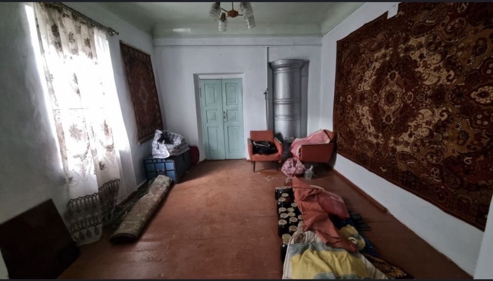 Продается дом 4 соток 6 комнат фасад дома 20 метров. Ориентир Гелён.