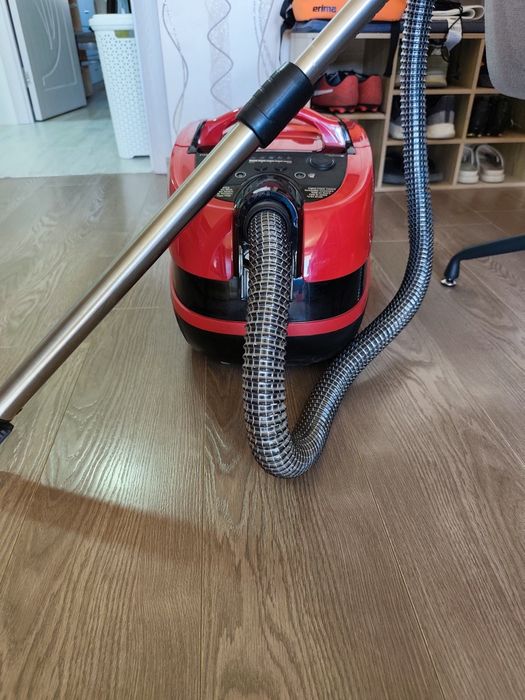 Прахосмукачка BOSCH