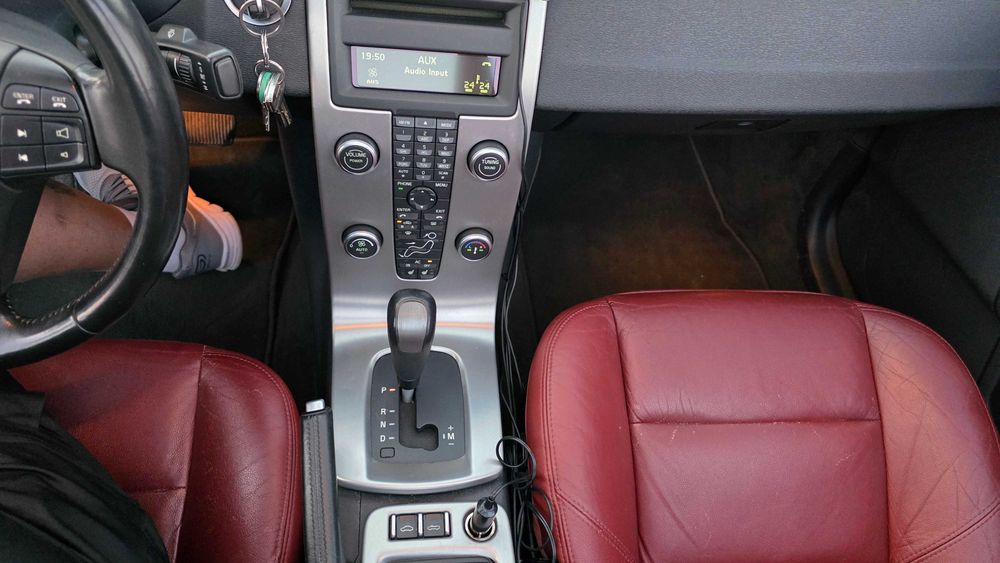 Pret redus! OCAZIE! Volvo C70 SUMMUM 2l diesel 5 cilindri 177cp 2011 Germania