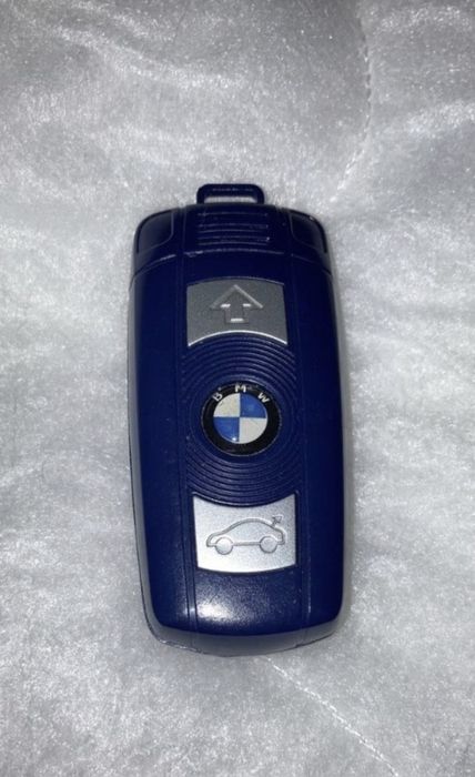 Vand un device cu bluetooth si 2G!