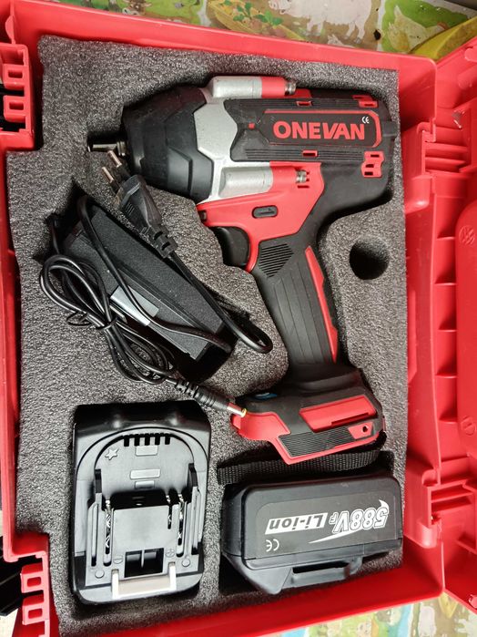 Ударен гайковерът onevan 1800nm