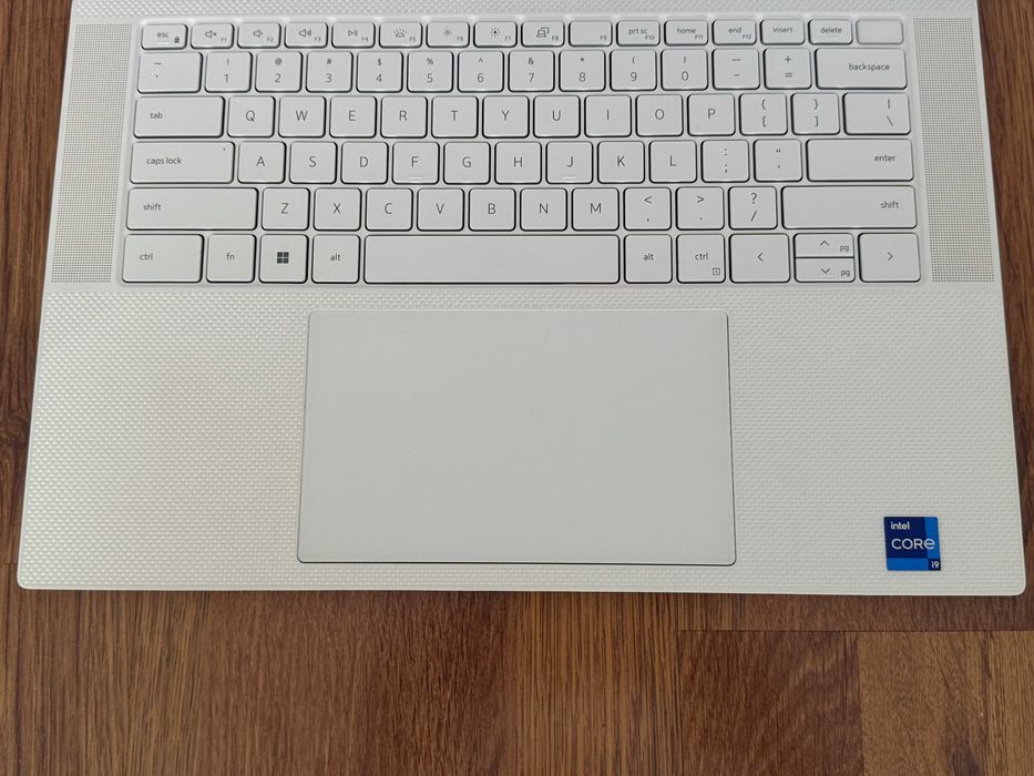 15.6' 3.5K OLED Touch i9-12900HК DELL XPS 9520 32GB DDR5/1TB NVMe/Nvidia RTX 3050 Ti/Win 11/Бат 8ч