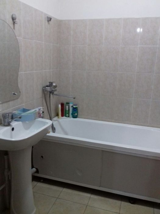 Uy sotiladi 3 xonali