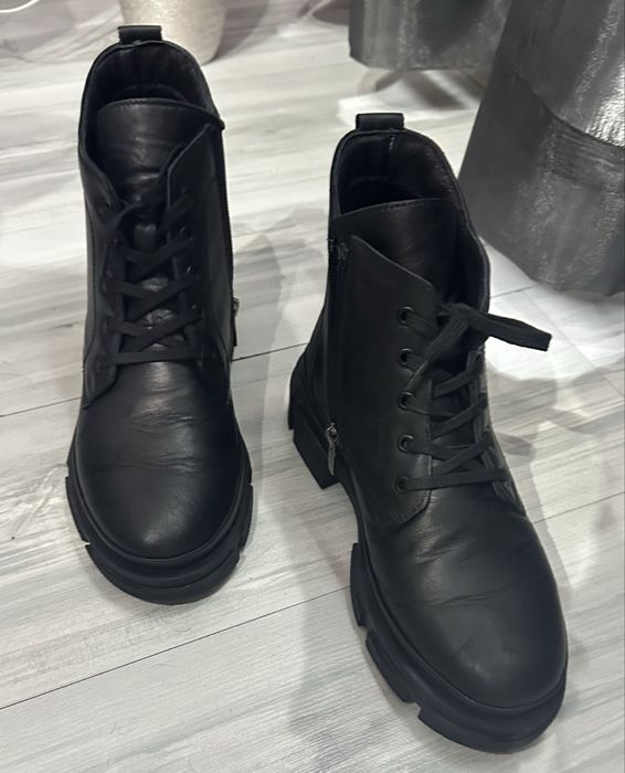 Черни боти естествена кожа 38 номер