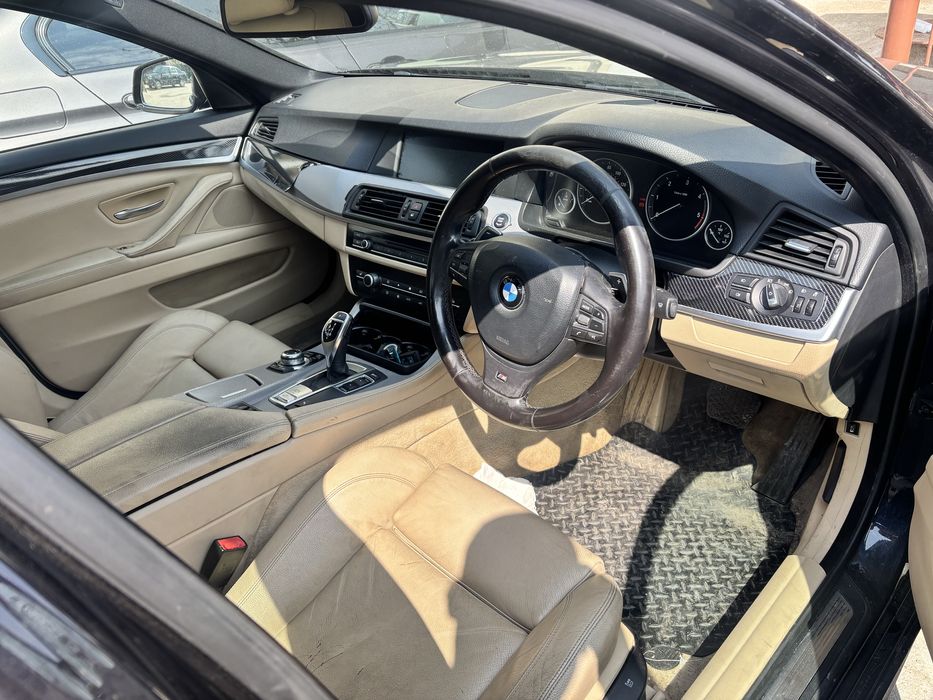 Dezmambrez bmw f10 520 d pachet M