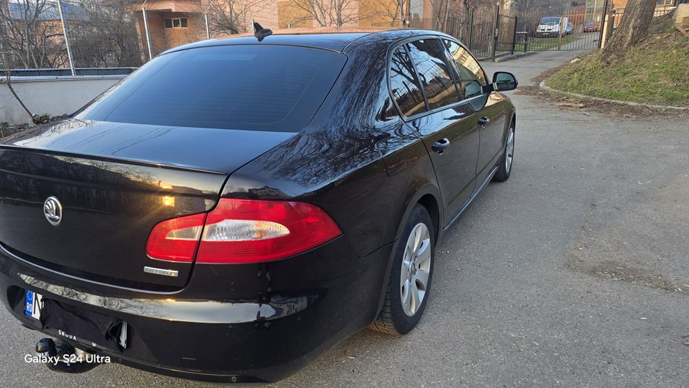 Skoda Superb  2011 –  întreținută exemplar, km reali
