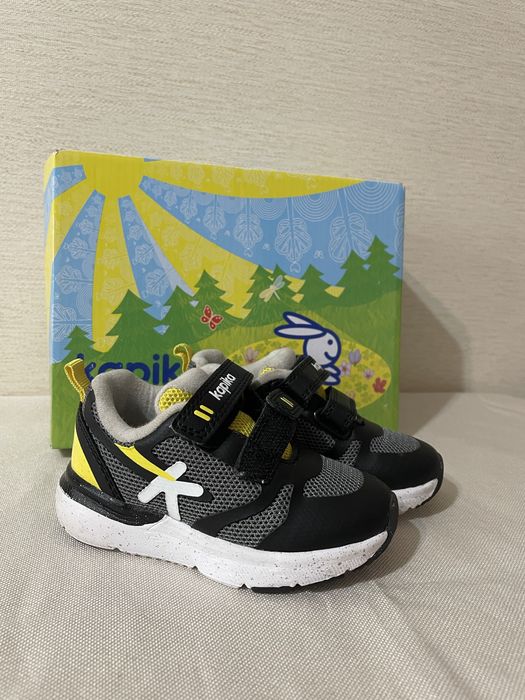 Кроссовки 22 размер. В  отличном состояни