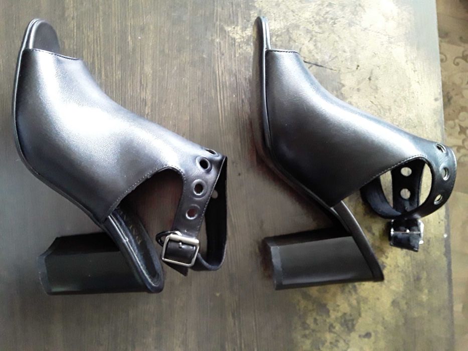 Туфли черные 37р НОВЫЕ