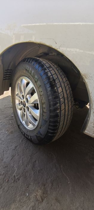 Ovation VI-782 AS 215/70 R16 100H