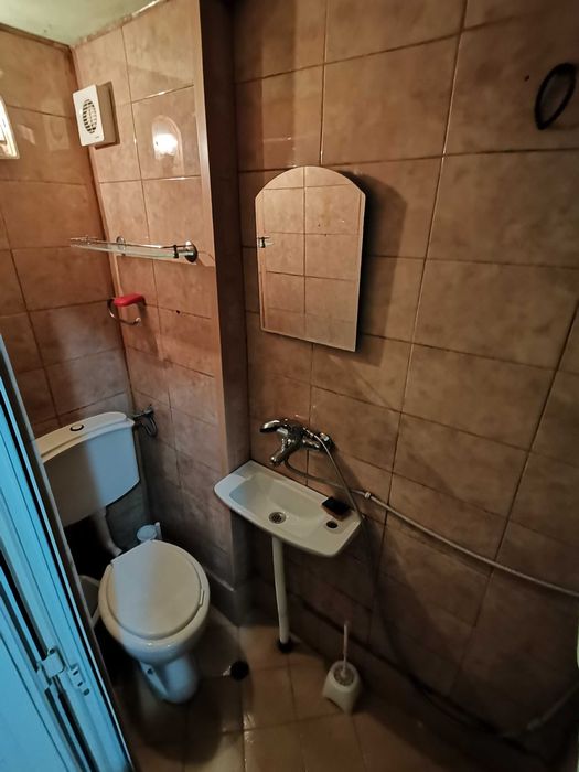 Дава се под наем Двустаен апартамент в Бургас, Възраждане - 60 кв.м за 255 € - Снимка #4