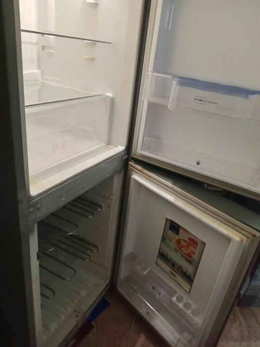 Combina frigorifică de vânzare