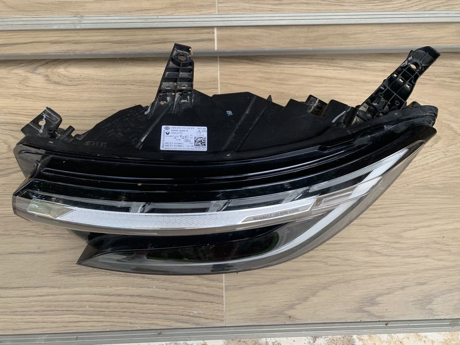 Far Renault Austral partea stanga full led