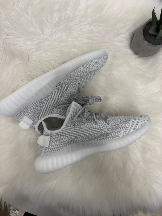 Yeezy Boost 350 V2 "Bone"