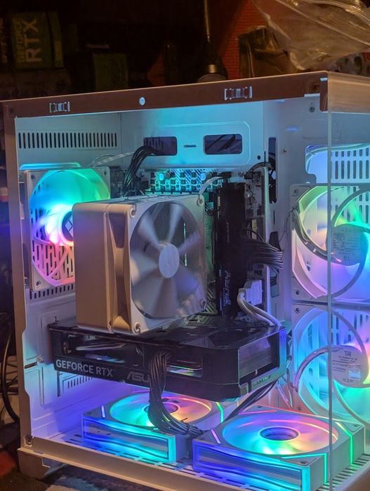 Oferta! PC Gaming Nou - i5 14400f cu 16Gb DDR5 RTX5060!
