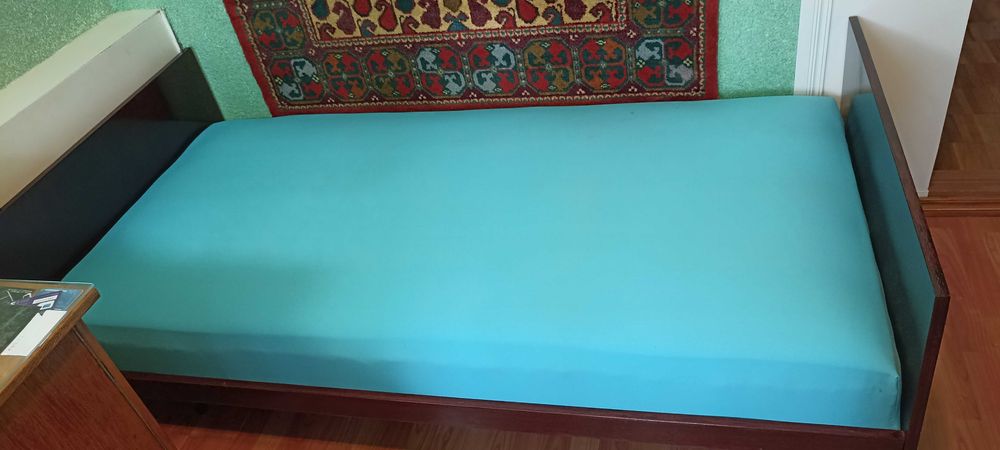 Продаётся кровать.