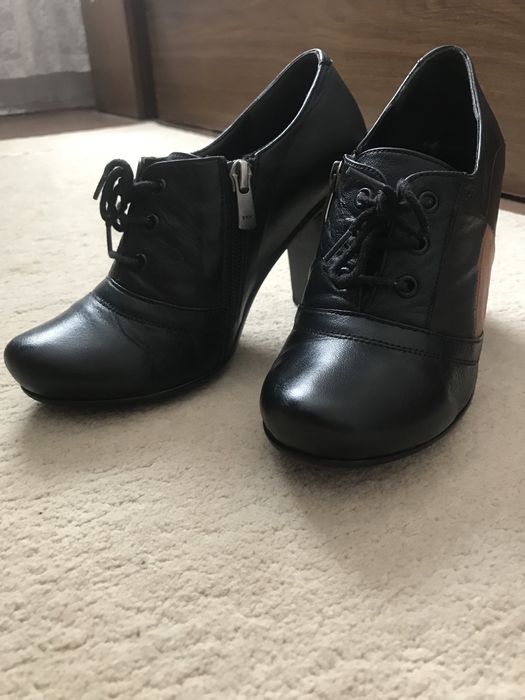 Дамски обувки естествена кожа