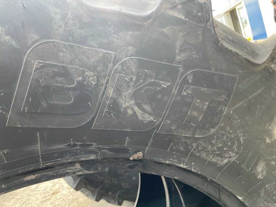 Anvelope BKT 580/70R38 AGRIMAX Cauciucuri Radiale livrare ORIUNDE