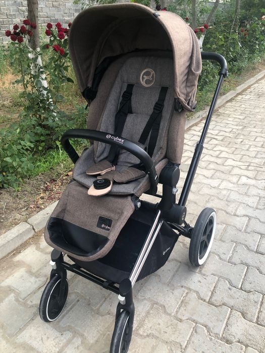 Немецкая коляска Cybex (стульчик в подарок)