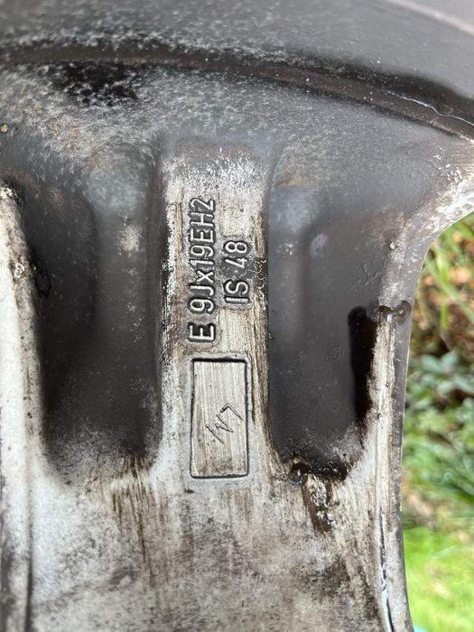 Jante aliaj bmw x5 e53 f01 in doua latimi r19 9 si 10 j et 45 si 48