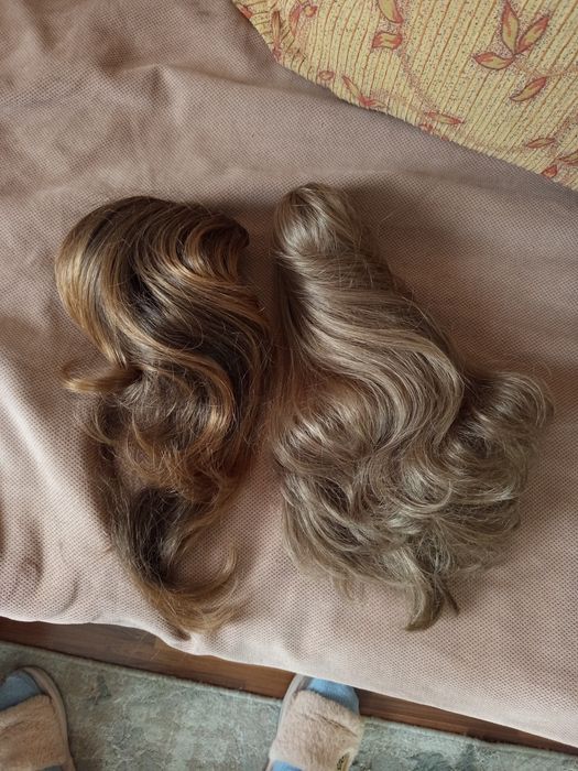 Парик и хвосты продам