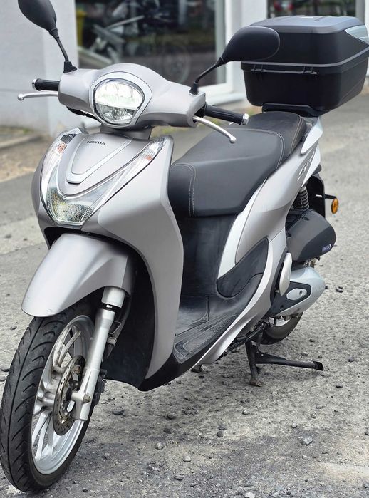 Honda SH 125 2023 4700km import Germania