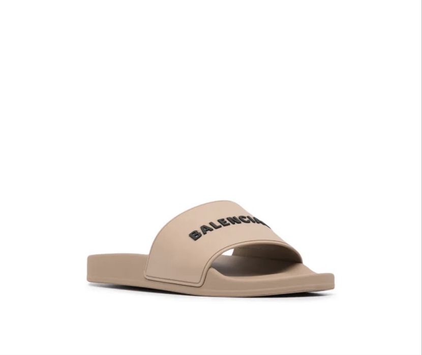 Сланцы Balenciaga