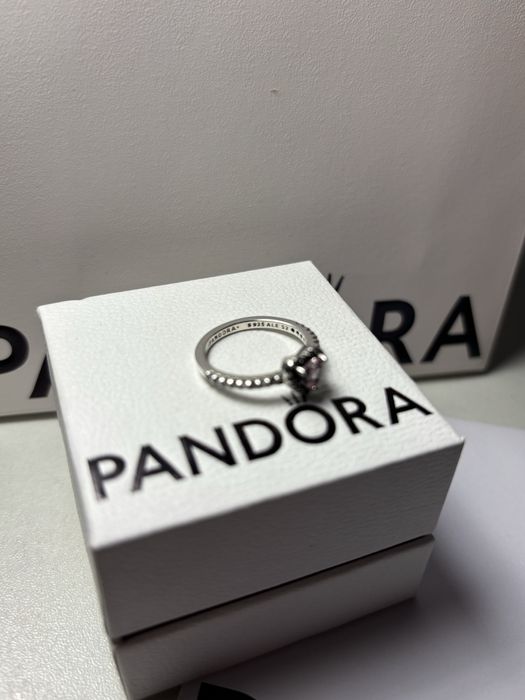 inel pandora argintiu piatra roz