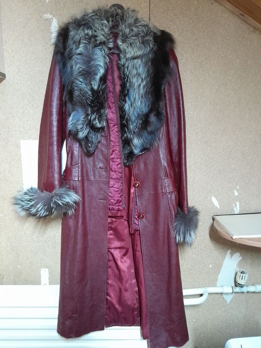 Продам утеплённый кожаный плащ