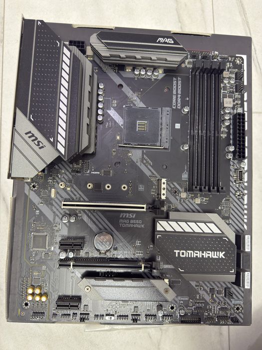 Msi mag B550 tomahawk дънна платка