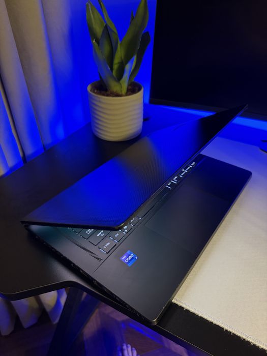 ASUS ROG Zephyrus M16