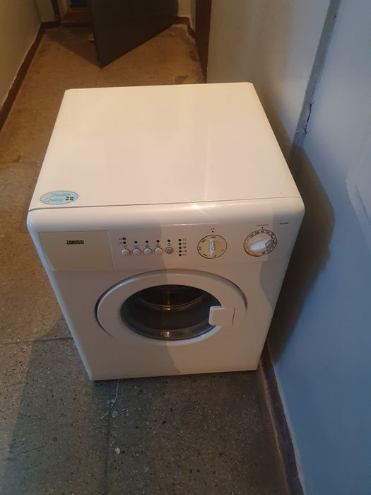 Продам стиральную машину