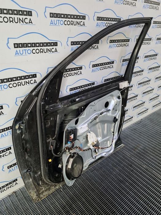 Usa Dreapta Fata Mercedes ML W164 Facelift 2008 - 2011 SUV 4 Usi NEGRU (820) FĂRĂ GEAM