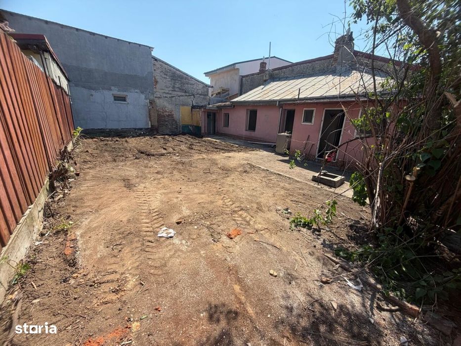 Casa demolabila si teren de 200 mp - Rahova -- Pta Ferentari