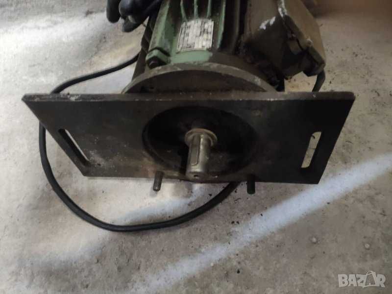 Ел.двигател трифазен-2 броя