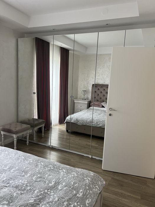 Inchiriez Ap 2 camere cosmopolis