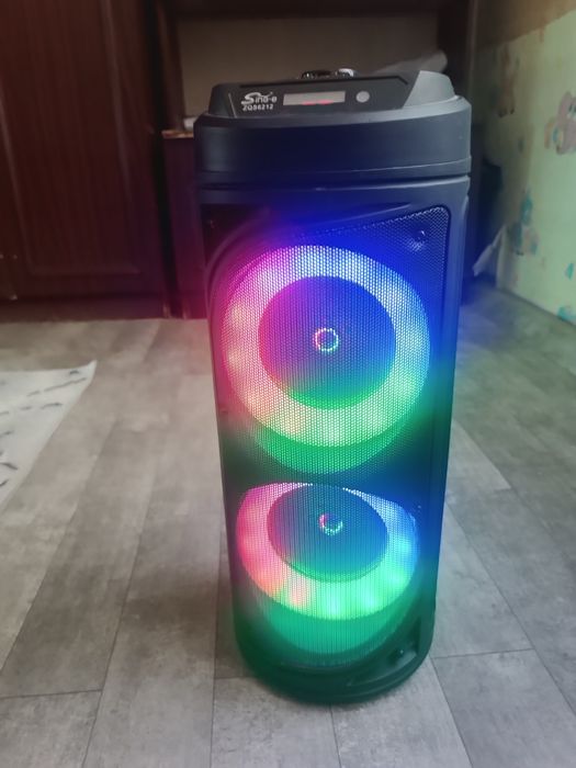 Продам большую караоке колонку zqs6212
