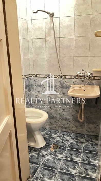 Продава 2-стаен – кв. Изток, гр. Перник